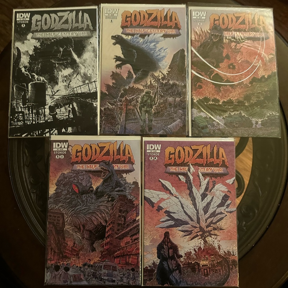 Godzilla Comic Book Collection - Multicolor